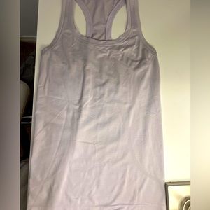 Lululemon Swiftly Tech Racerback Tank Top 2.0 in color lavender dew, size 4.